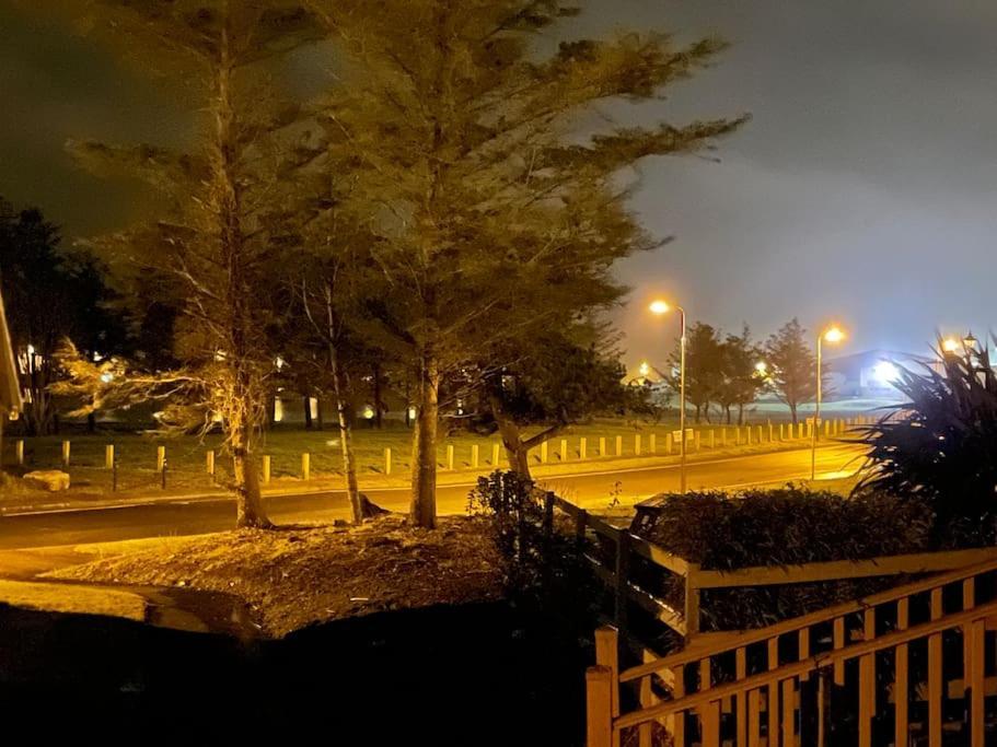 Harmony House Enclosed Property Near Beach And Lake ترامور المظهر الخارجي الصورة